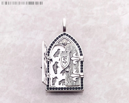 Pendant Crow Window Vintage For Woman & Men