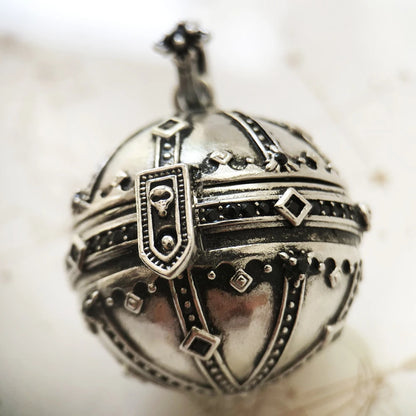 Pendant Kingdom Of Dreams Orb For Women & Men